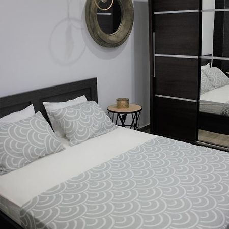 Zen Luxury Living Apartment Солун Екстериор снимка